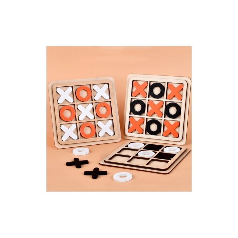 Medinis žaidimas „Kryžiukai-nuliukai”