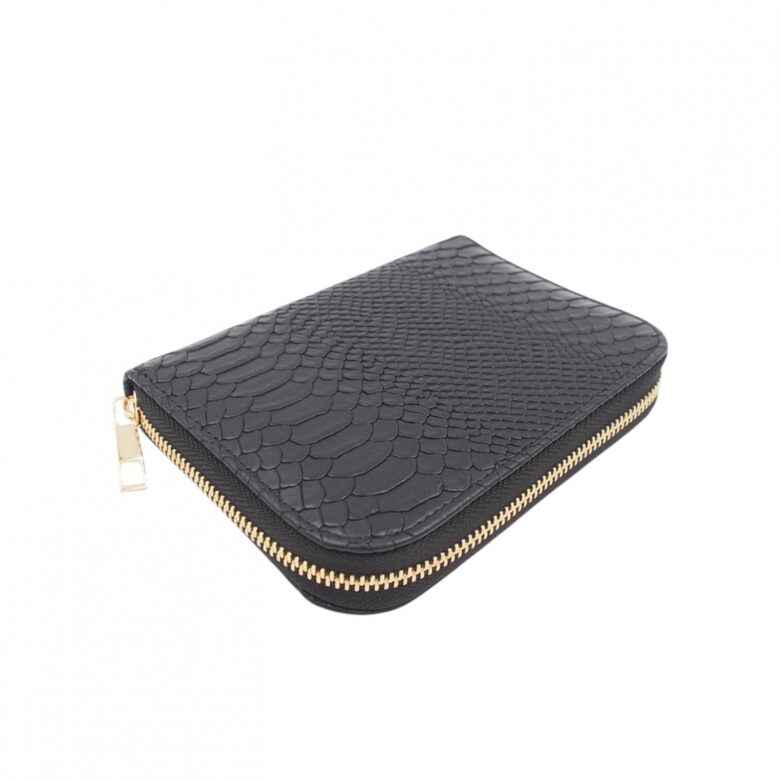 Juodas užsegamas papuošalų dėklas