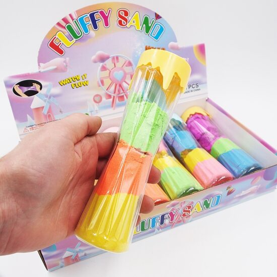 Kinetinis smėlis indelyje