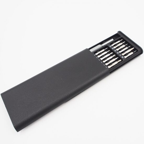 Atsuktuvų rinkinys su dėklu