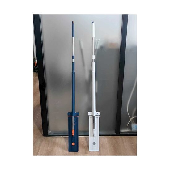 Plokščias grindų šluostės rinkinys su vandens išspaudimo sistema