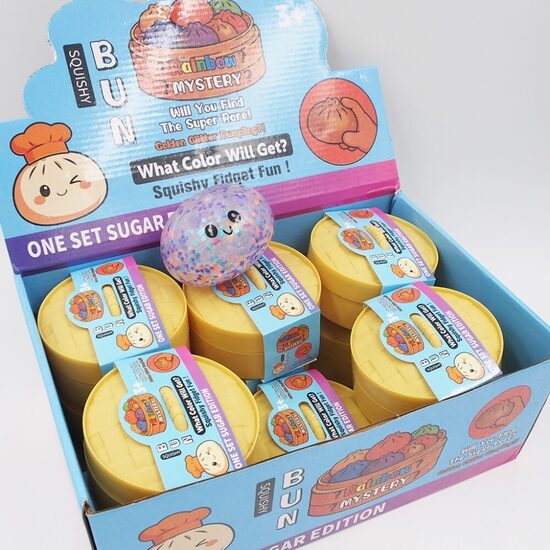 ,,Squeezy Dumpling" su skaidriais geliniais kamuoliukais
